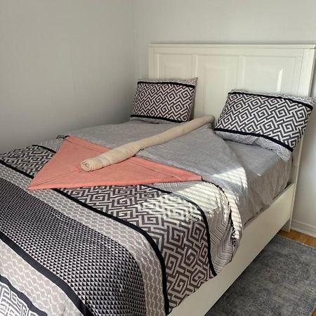 Windsor Airport Room Accommodation Dış mekan fotoğraf